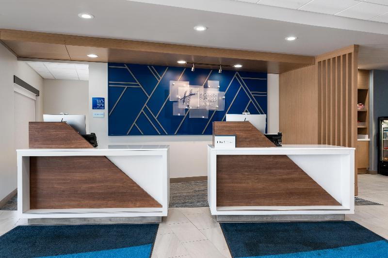 Holiday Inn Express Stevensville Benton Harbor image