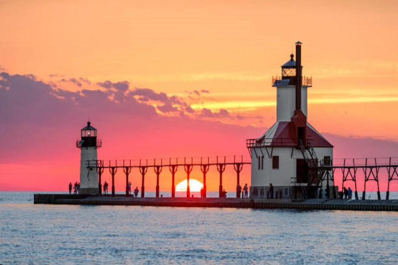 Holiday Inn Express Stevensville Benton Harbor image