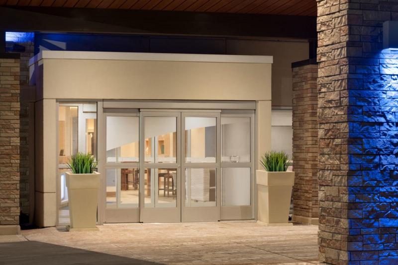 Holiday Inn Express Stevensville Benton Harbor image