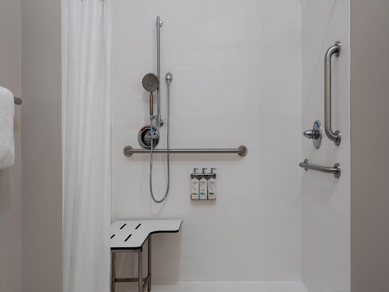 Holiday Inn Express Stevensville Benton Harbor image