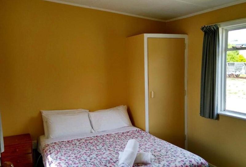 Hampshire Holiday Parks Wanaka image