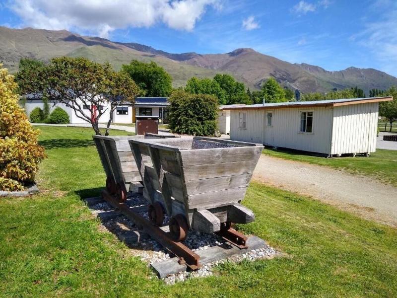 Hampshire Holiday Parks Wanaka image