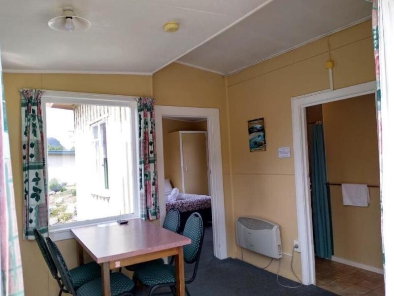 Hampshire Holiday Parks Wanaka image