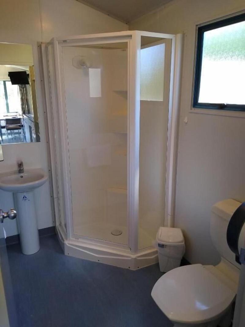 Hampshire Holiday Parks Wanaka image