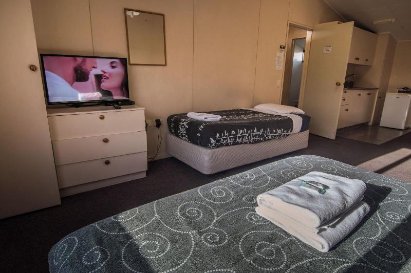Hampshire Holiday Parks Wanaka image