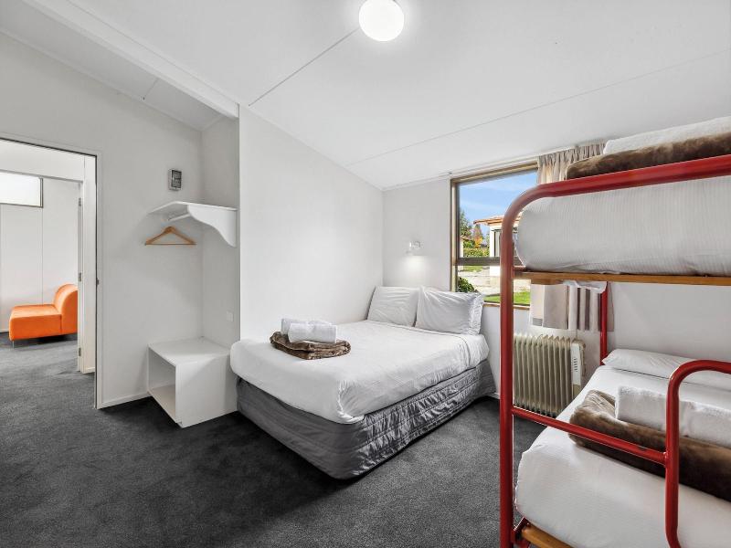 Hampshire Holiday Parks Wanaka image