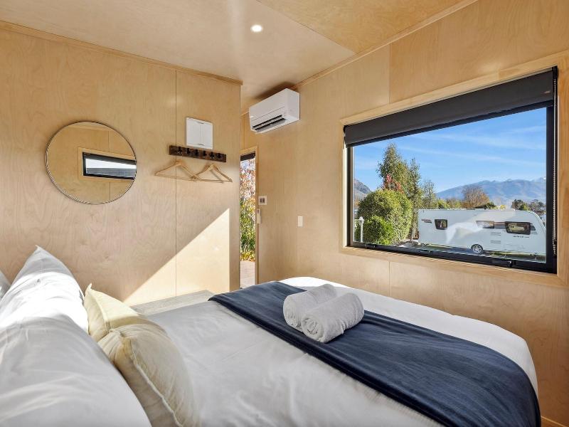 Hampshire Holiday Parks Wanaka image