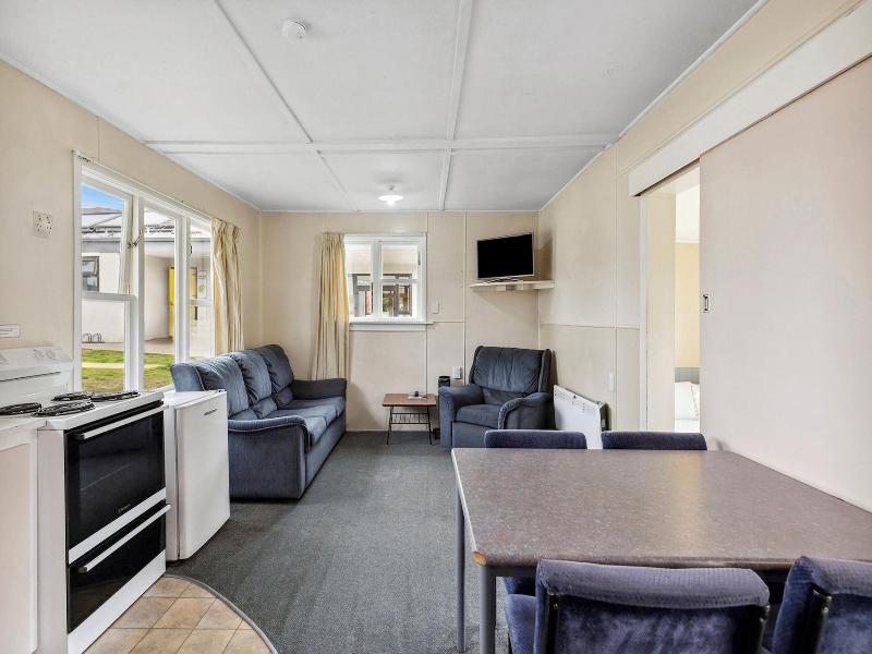Hampshire Holiday Parks Wanaka image