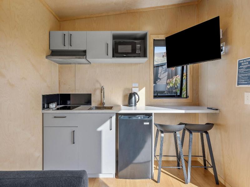 Hampshire Holiday Parks Wanaka image