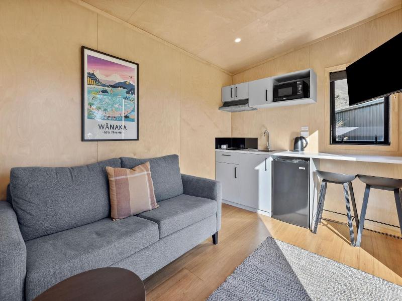 Hampshire Holiday Parks Wanaka image