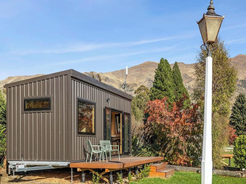 Hampshire Holiday Parks Wanaka image