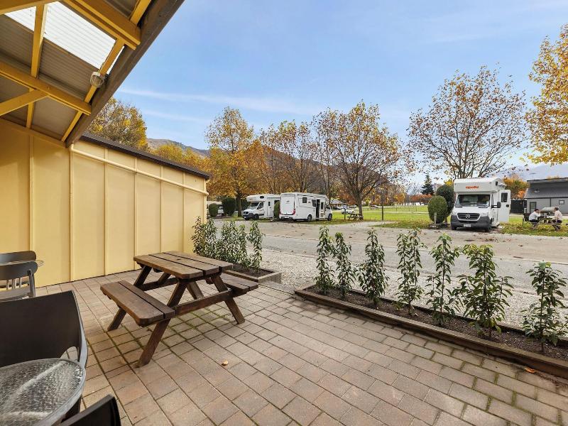 Hampshire Holiday Parks Wanaka image
