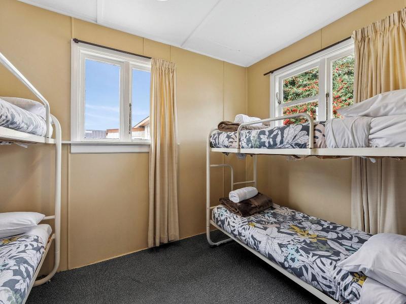Hampshire Holiday Parks Wanaka image