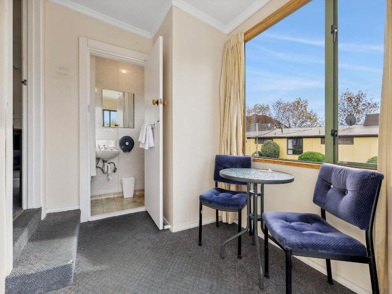 Hampshire Holiday Parks Wanaka image