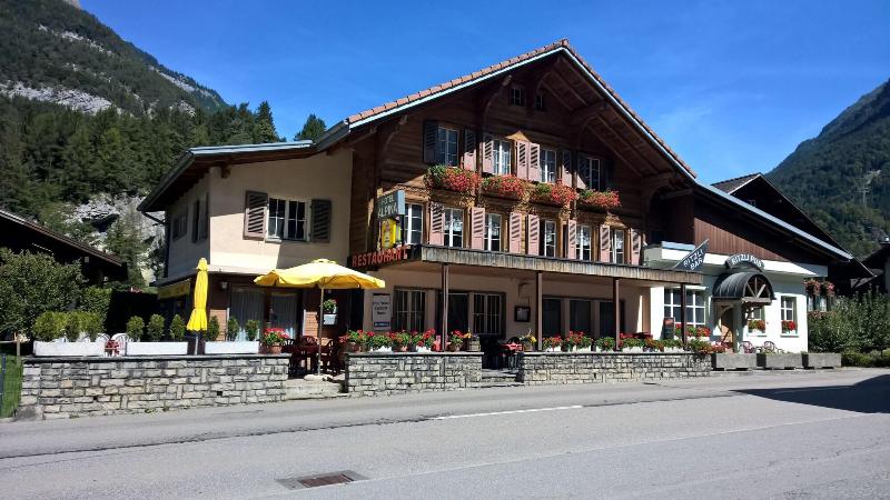 Hotel Restaurant Alpina image