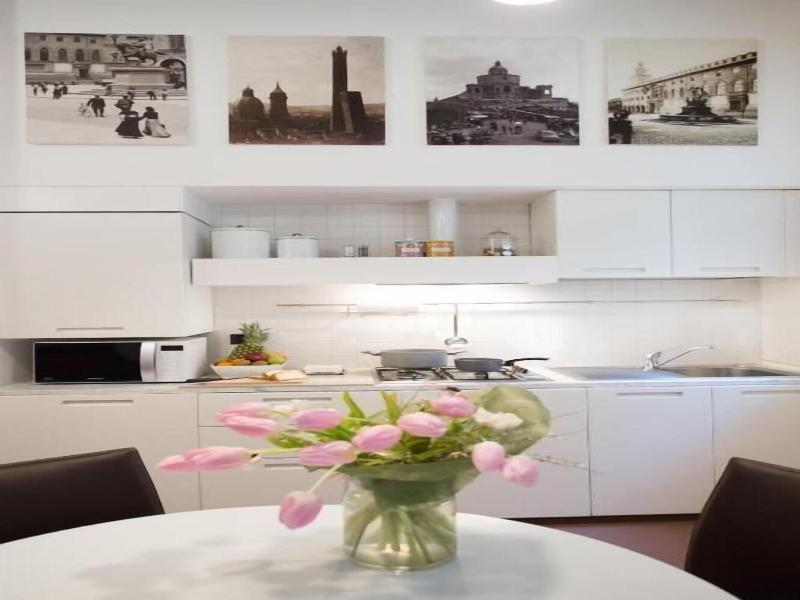 Phi Hotel Bologna Apartments image