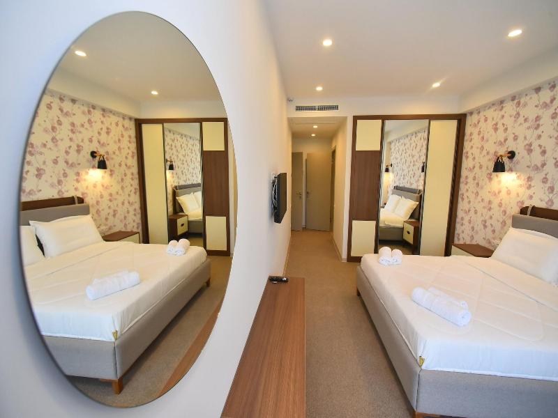 Avenue 30 Hotel image