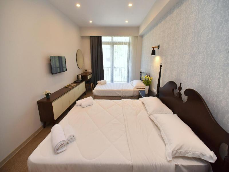 Avenue 30 Hotel image