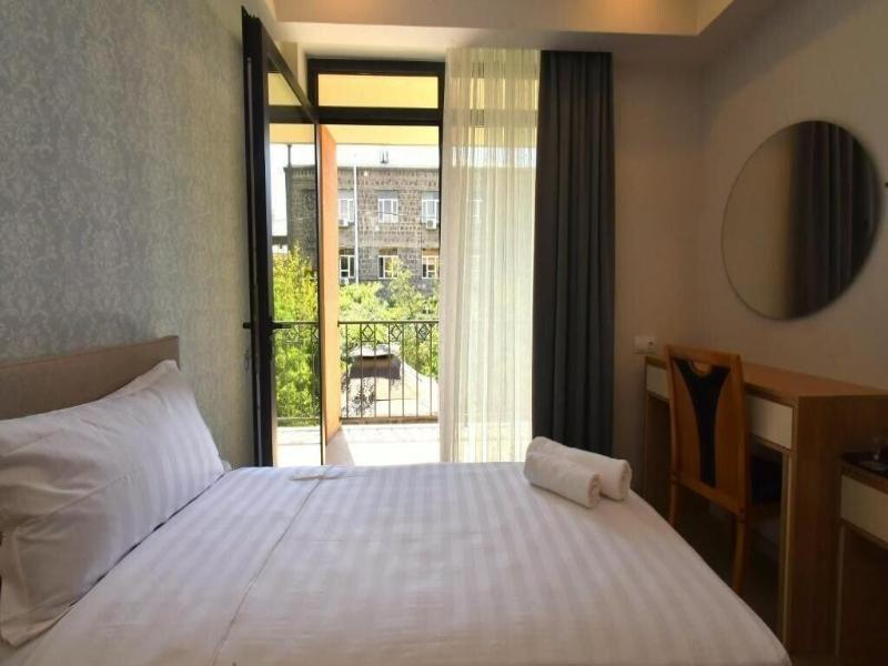 Avenue 30 Hotel image