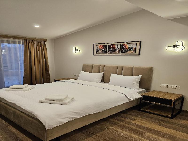 Avenue 30 Hotel image