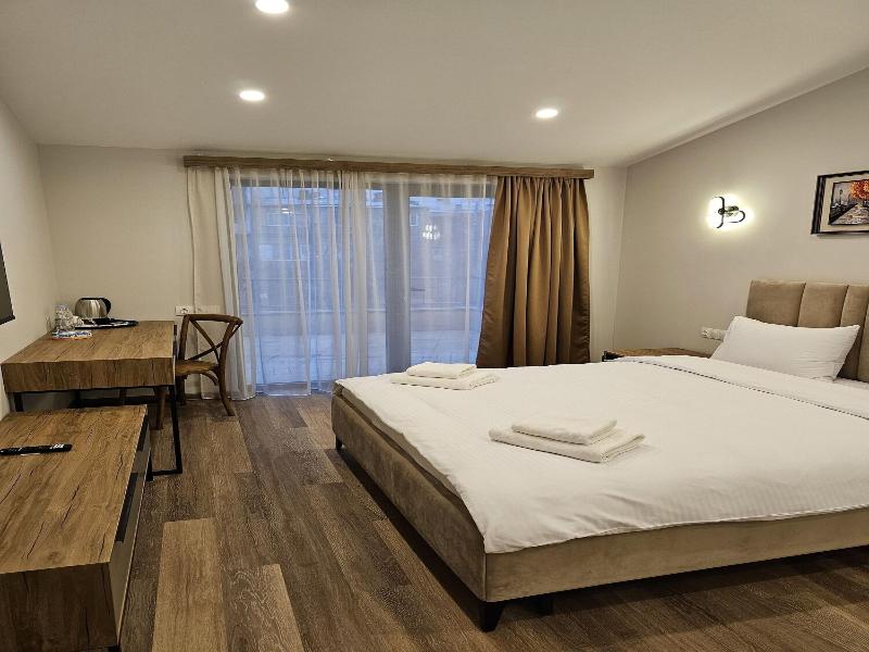 Avenue 30 Hotel image
