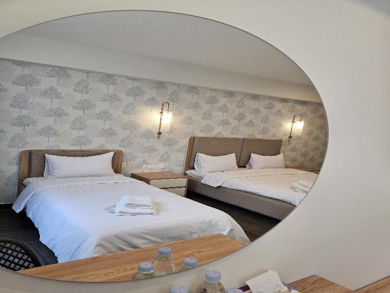 Avenue 30 Hotel image