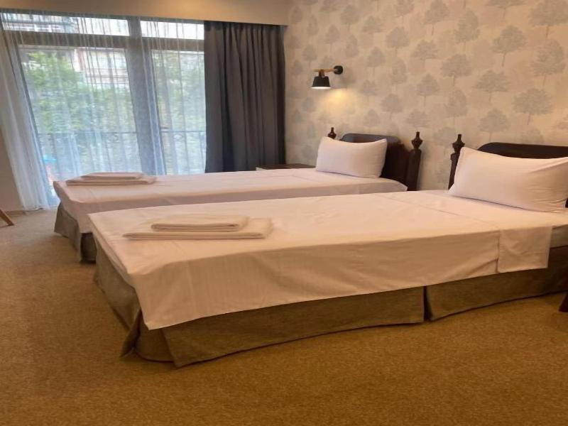 Avenue 30 Hotel image