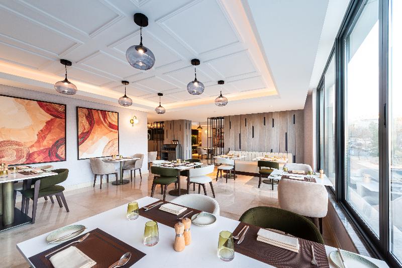 Doubletree By Hilton Amman Hotel & Residences image
