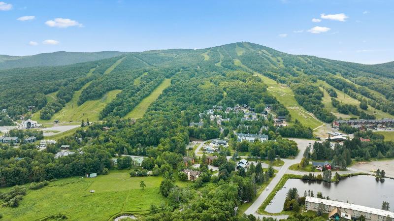 Mountaineer Inn image