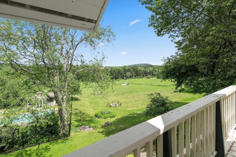 Mountaineer Inn image