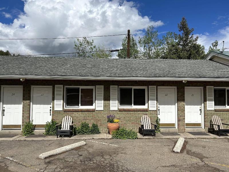 Columbine Inn image