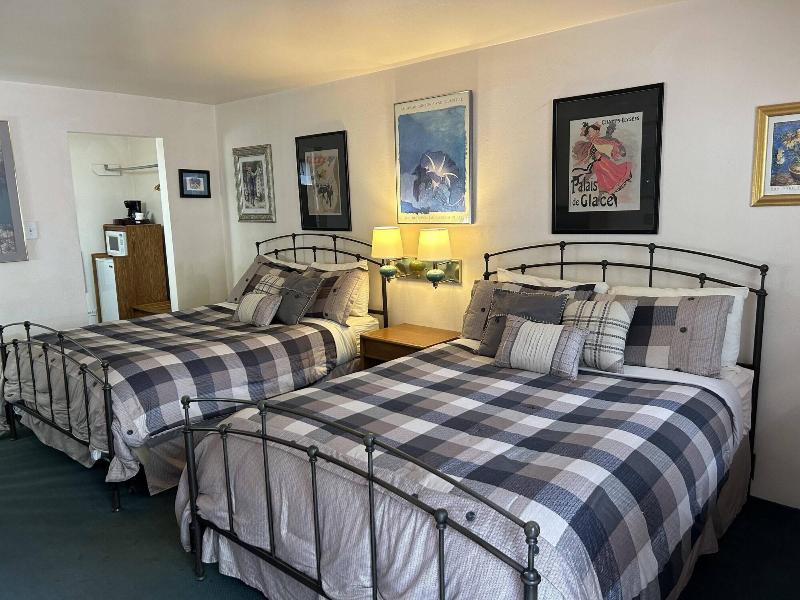 Columbine Inn image