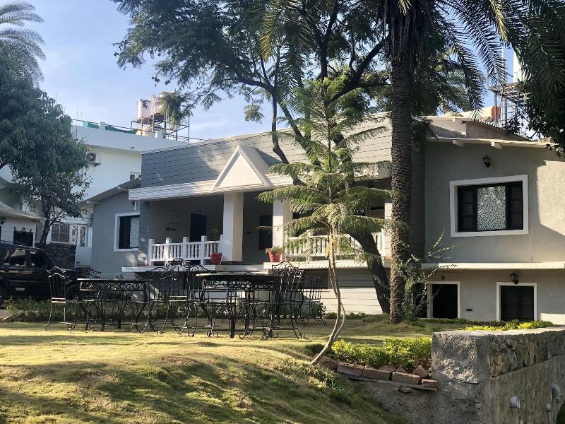 Hotel Agroha image