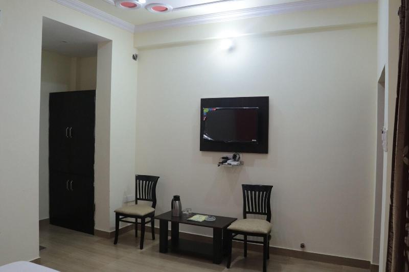 Royal Zayka Hotel & Restaurant image