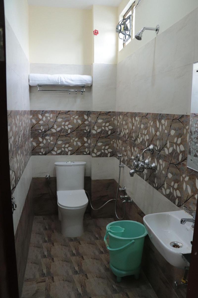Royal Zayka Hotel & Restaurant image