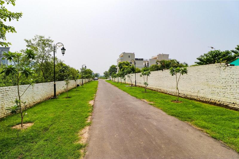 Fabhotel K9 Villa image