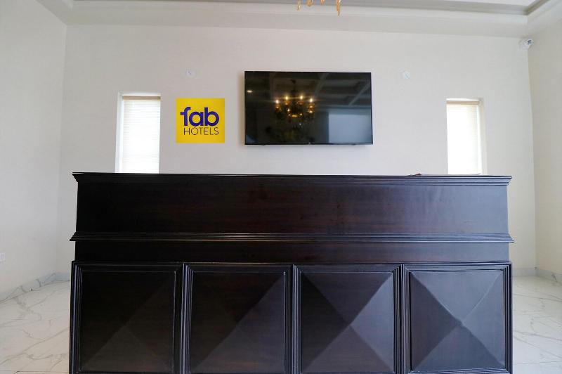 Fabhotel K9 Villa image