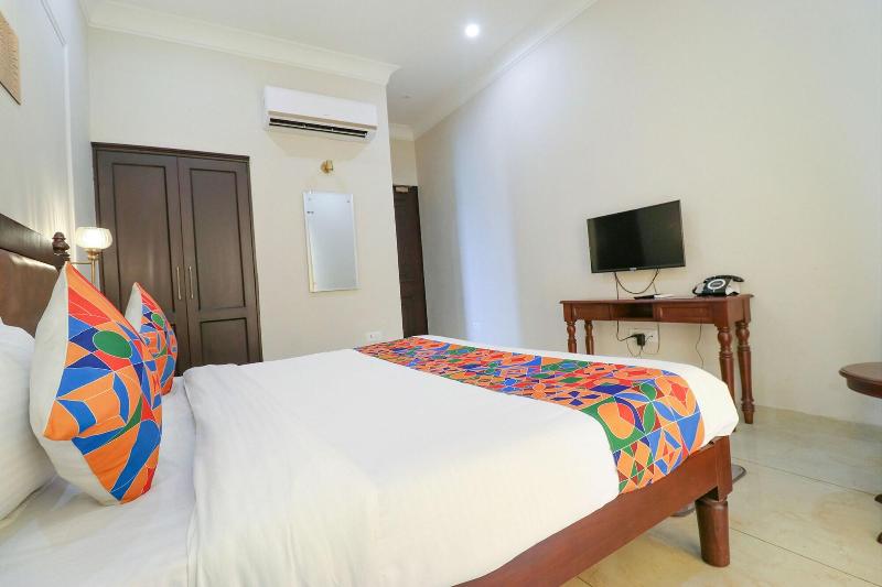Fabhotel K9 Villa image