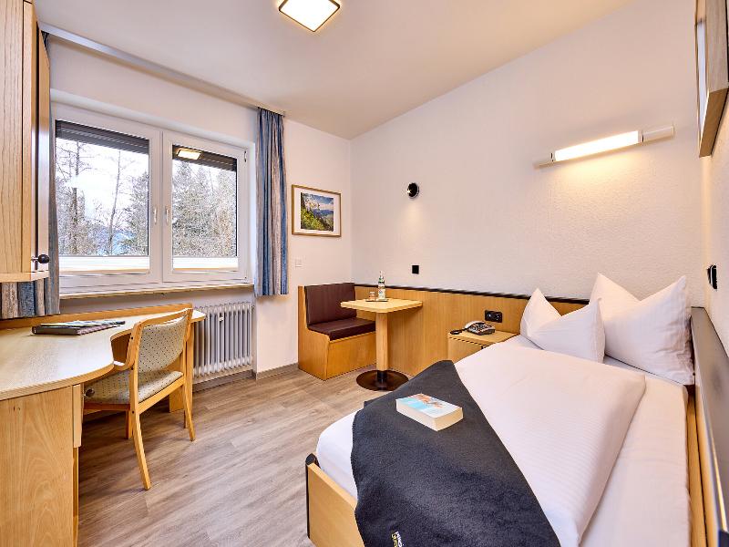 AURA-HOTEL Saulgrub image