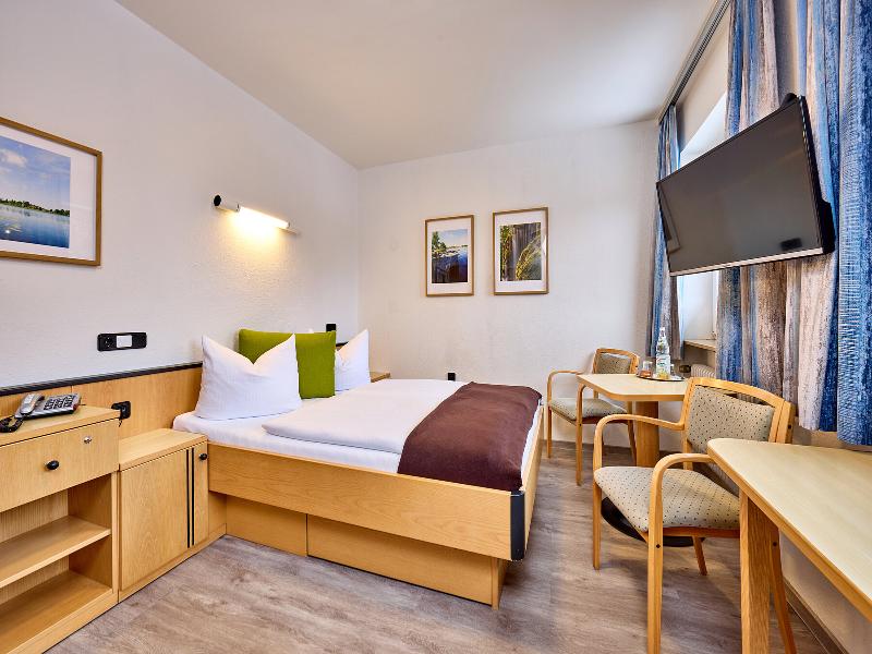 AURA-HOTEL Saulgrub image