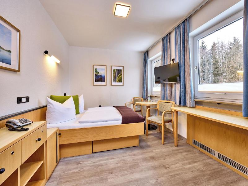 AURA-HOTEL Saulgrub image