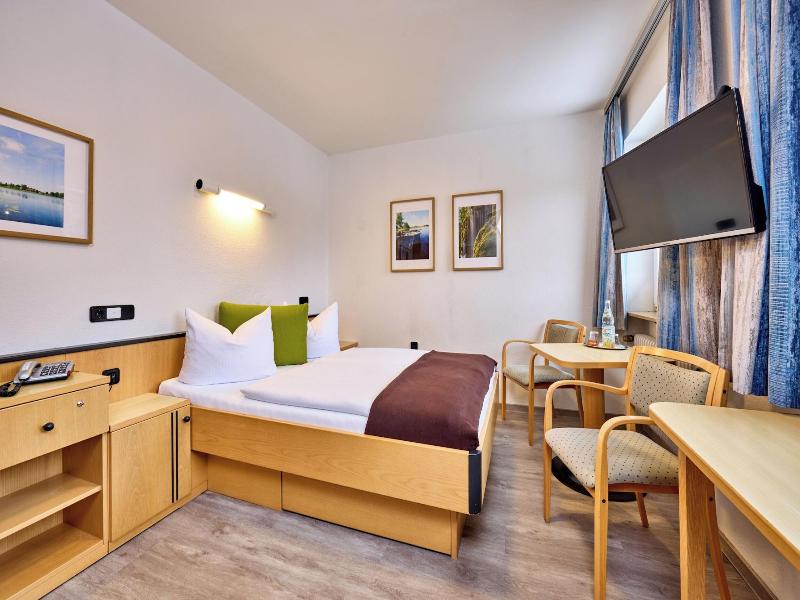 AURA-HOTEL Saulgrub image
