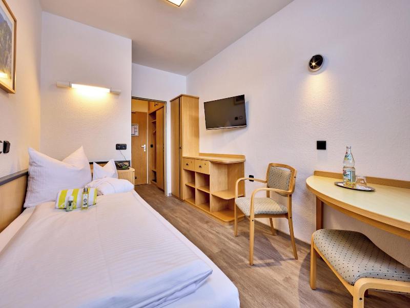 AURA-HOTEL Saulgrub image