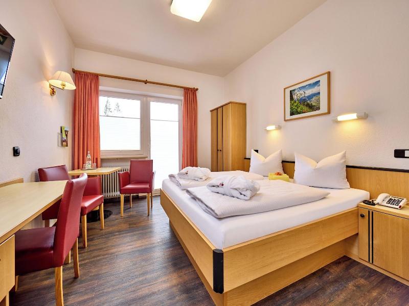 AURA-HOTEL Saulgrub image