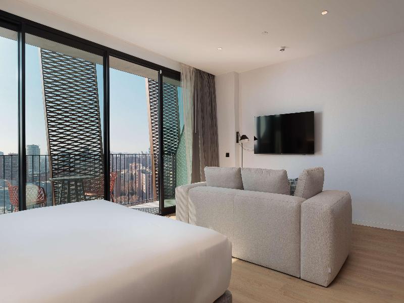 Tembo Barcelona image