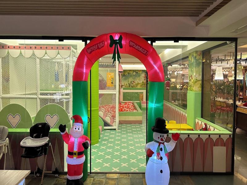 King Plaza Hotel image