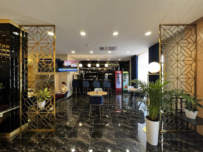 King Plaza Hotel image