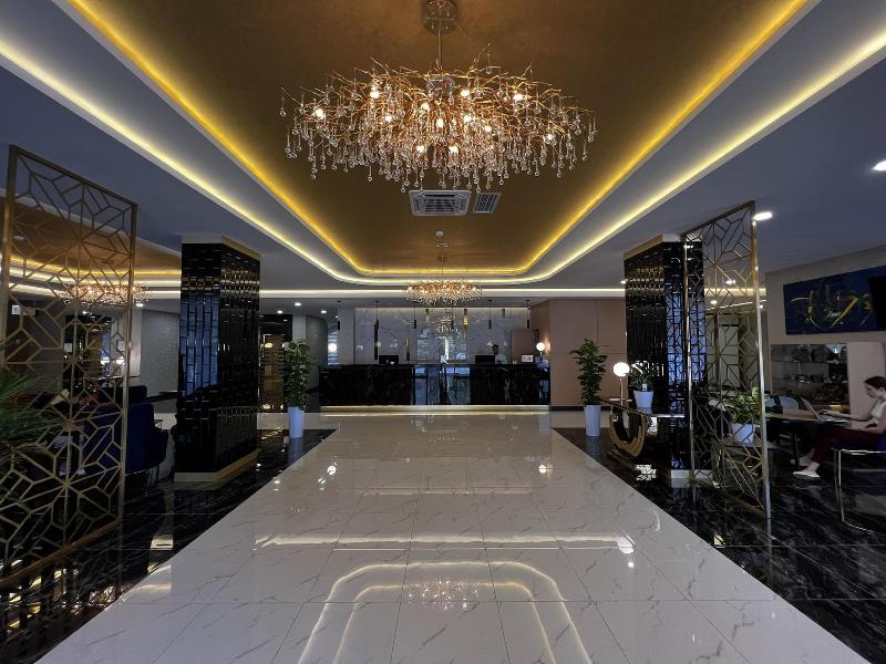King Plaza Hotel image