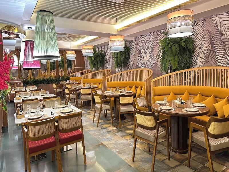 King Plaza Hotel image