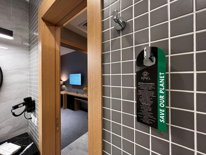 King Plaza Hotel image